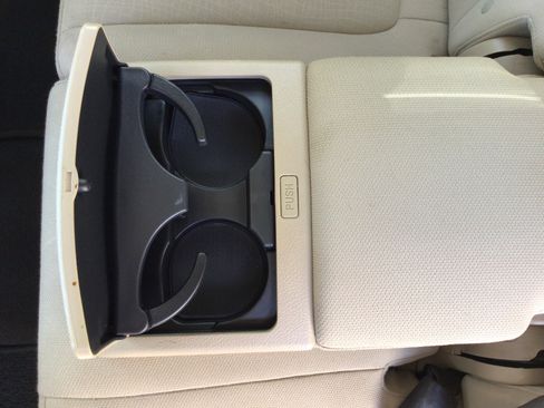 Used 2012 Hyundai Santa Fe GLS AWD/4WD image 9