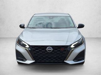 Used 2024 Nissan Altima 2.5 SR FWD video 2