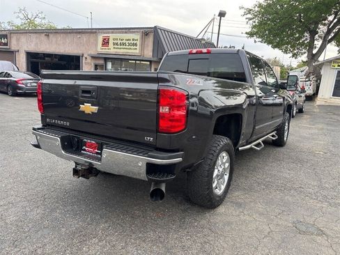 Used 2015 Chevrolet Silverado 3500 LTZ w/ Duramax Plus Package image 10