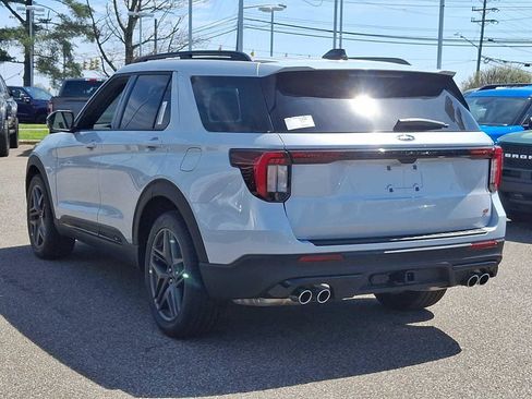 New 2026 Ford Explorer ST w/ Sun And Sound Package AWD/4WD image 4