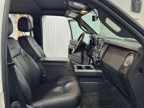 Used 2014 Ford F350 Platinum w/ Snow Plow Prep Package image 17