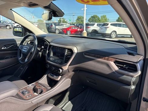 Used 2023 GMC Acadia Denali w/ Denali Technology Package AWD/4WD image 30