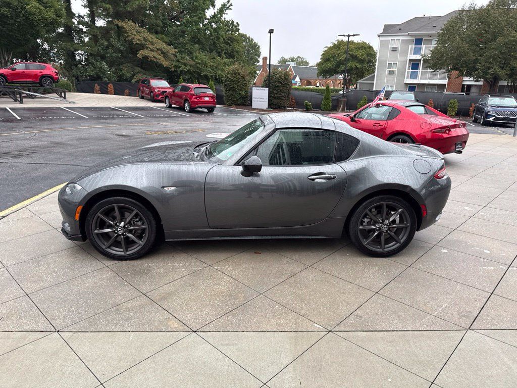 Used 2018 MAZDA MX-5 Miata RF Club RWD image 4