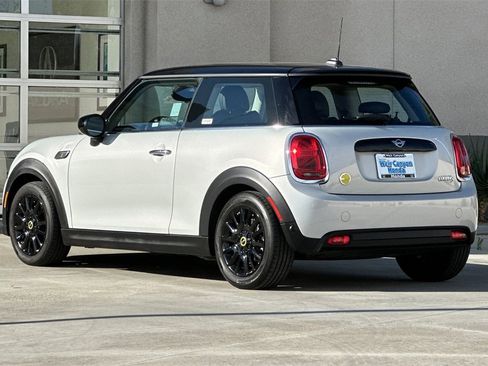 Used 2023 MINI Cooper SE image 3