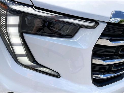 Used 2025 GMC Acadia Elevation AWD/4WD image 29