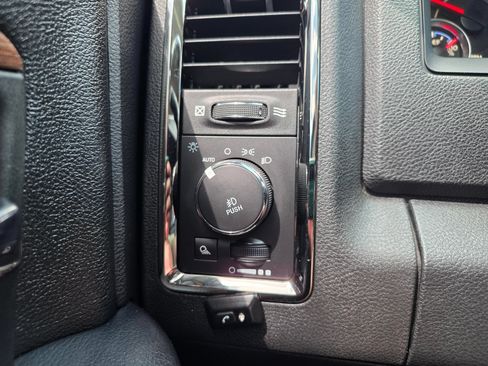 Used 2018 RAM 2500 Laramie w/ Sport Appearance Group AWD/4WD image 21