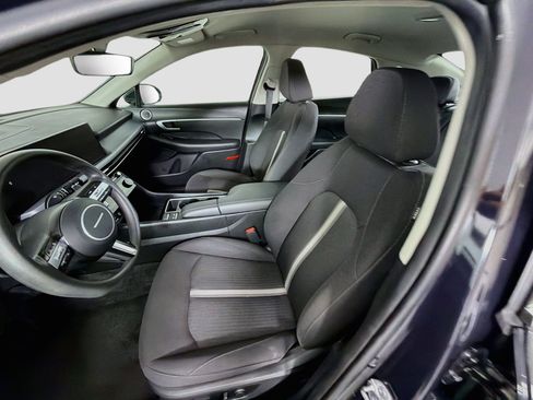 Used 2025 Hyundai Sonata SEL FWD image 13