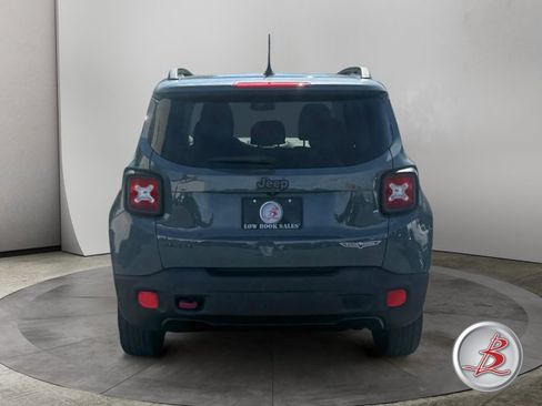 Used 2017 Jeep Renegade Trailhawk AWD/4WD image 6