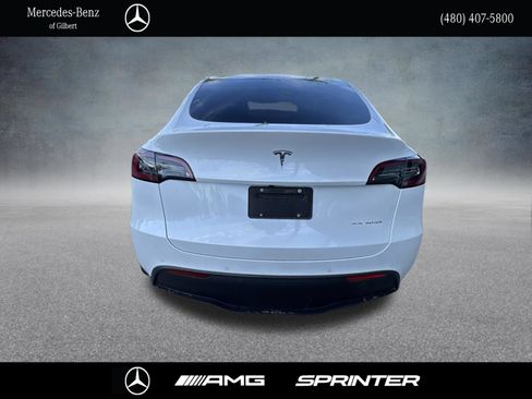 Used 2022 Tesla Model Y Long Range AWD/4WD image 5