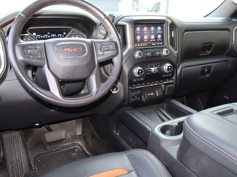 Used 2021 GMC Sierra 1500 AT4 w/ AT4 Value Package AWD/4WD image 5