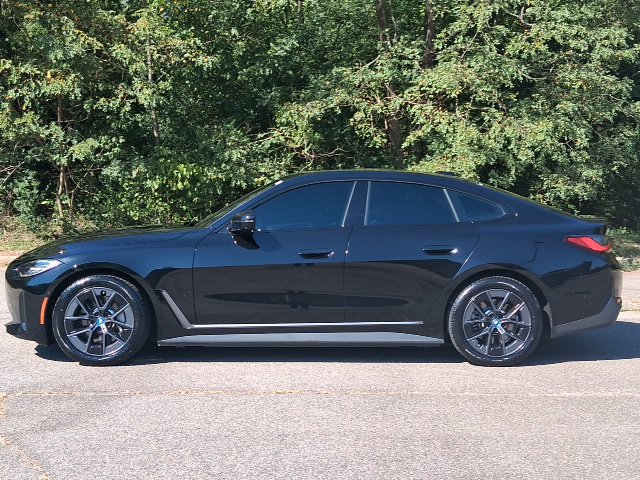 Used 2023 BMW i4 eDrive40 w/ Premium Package RWD image 2