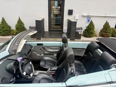 Used 2004 Volkswagen Beetle GLS FWD image 30