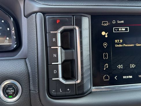 Used 2022 GMC Yukon Denali AWD/4WD image 28