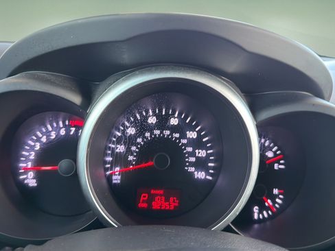 Used 2013 Kia Soul + w/ Audio Pkg FWD image 10