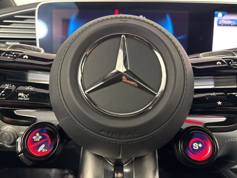 Used 2026 Mercedes-Benz GLE 53 AMG 4MATIC image 34