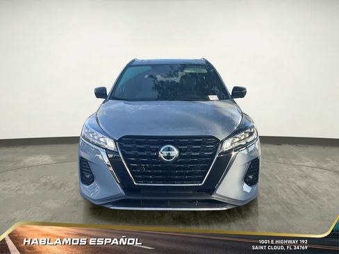 Used 2021 Nissan Kicks SR w/ SR Premium Package image 9