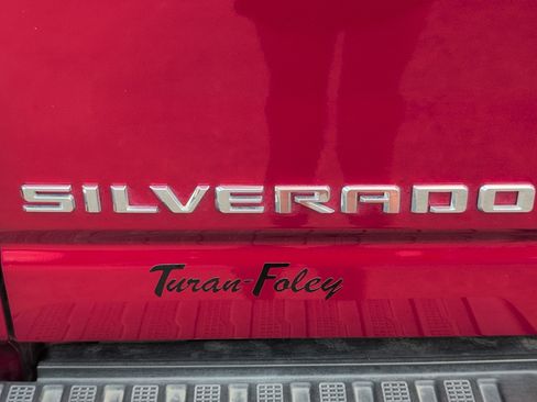 Used 2021 Chevrolet Silverado 2500 High Country w/ Z71 Off-Road Package AWD/4WD image 6