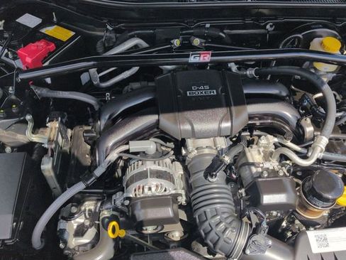 Certified 2025 Toyota GR86 Hakone Edition RWD image 31