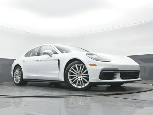 Used 2017 Porsche Panamera 4S w/ Premium Package Plus image 27