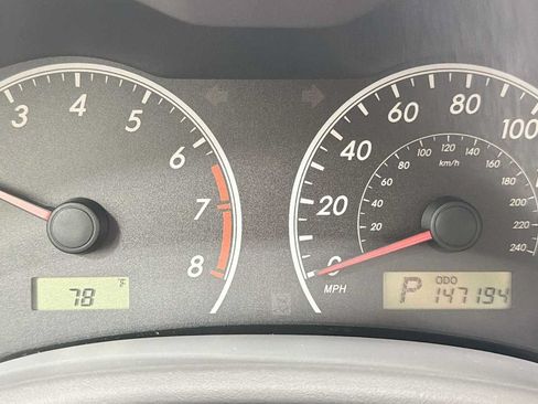 Used 2010 Toyota Corolla LE FWD image 17