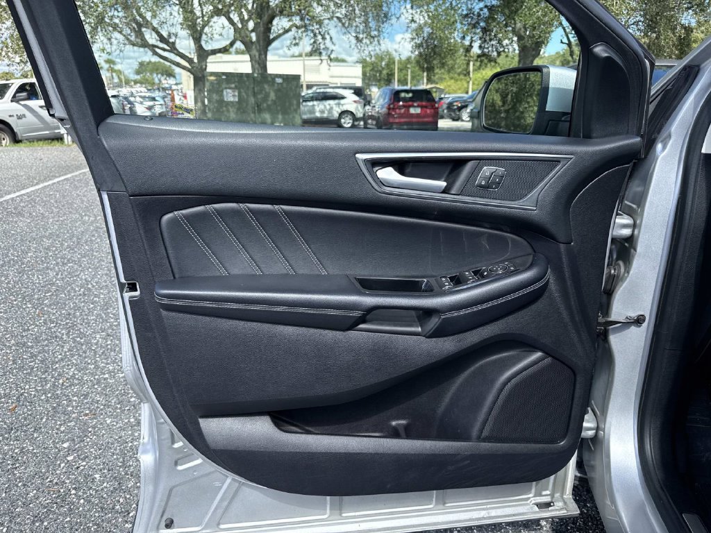Used 2018 Ford Edge Sport w/ Equipment Group 401A AWD/4WD image 18