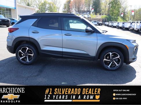 Used 2023 Chevrolet TrailBlazer RS AWD/4WD image 1