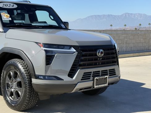 Certified 2024 Lexus GX 550 550 Overtrail+ image 3