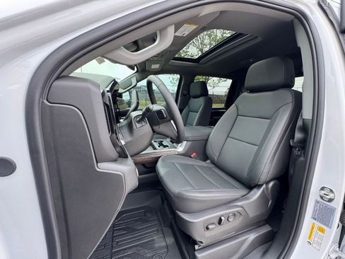 New 2025 GMC Sierra 2500 SLT w/ SLT Premium Package image 5