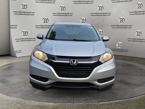 Used 2016 Honda HR-V LX image 8