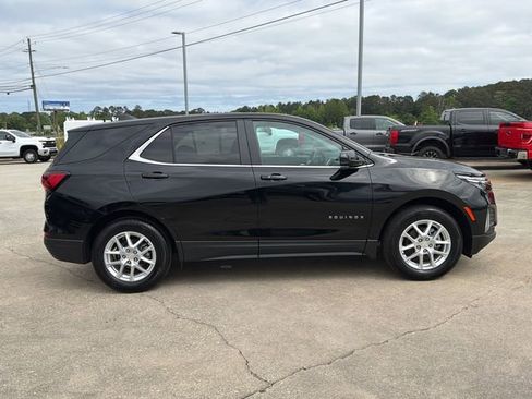 Used 2023 Chevrolet Equinox LT FWD image 4