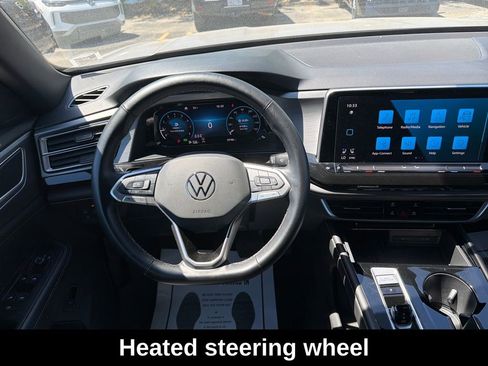Used 2025 Volkswagen Atlas Cross Sport SE FWD image 16