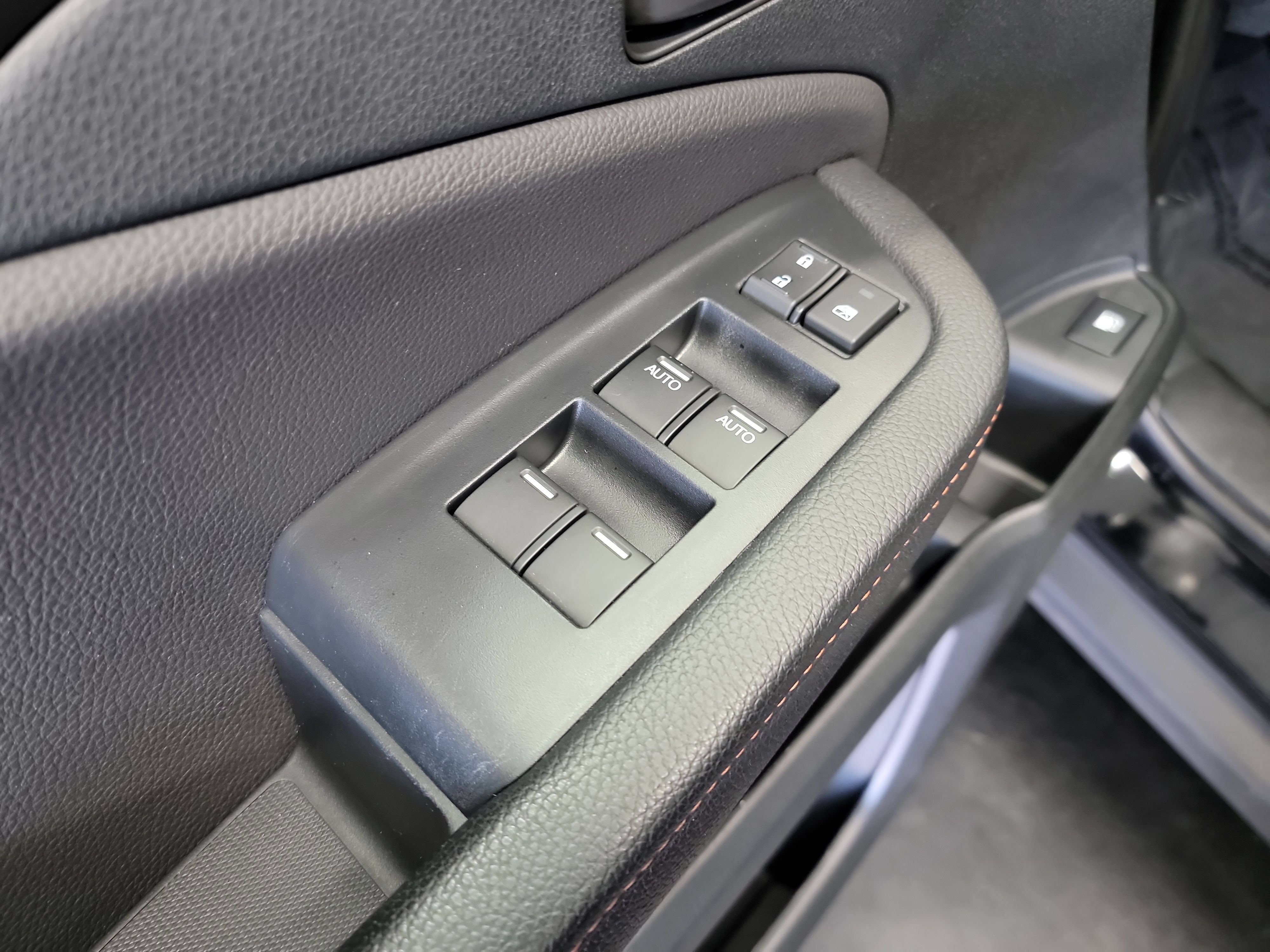 Used 2025 Honda Ridgeline TrailSport image 14