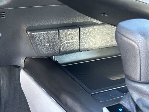 Used 2022 Toyota Camry LE w/ Carpet Mat Package (TMS) image 24