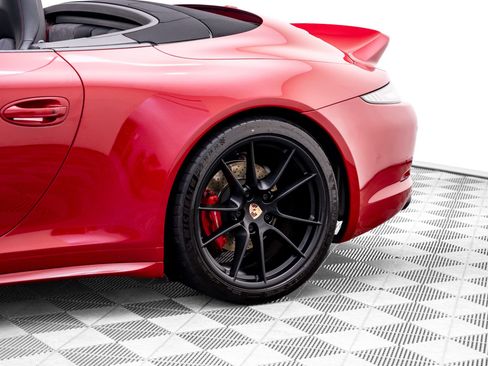 Used 2015 Porsche 911 Carrera GTS RWD image 34