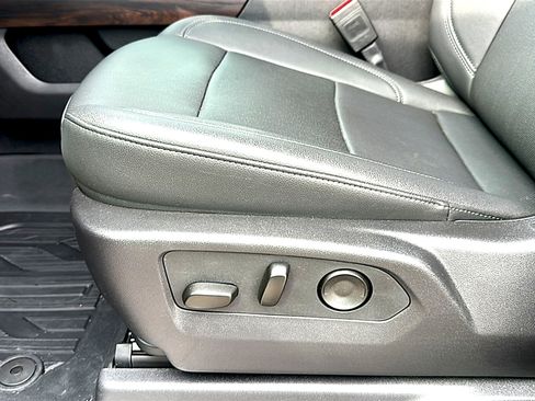 New 2025 GMC Sierra 2500 SLT w/ Texas SLT Premium Package image 15