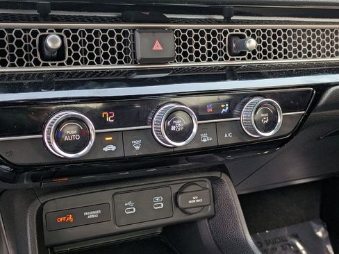 Used 2025 Honda Civic Sport image 17