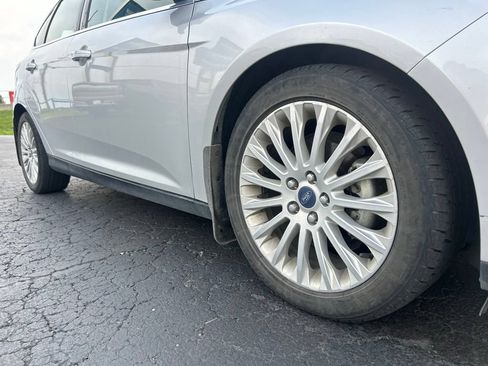 Used 2012 Ford Focus Titanium FWD image 10
