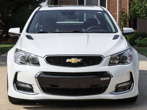Used 2016 Chevrolet SS RWD image 13