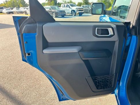 Used 2023 Ford Bronco 4-Door AWD/4WD image 11