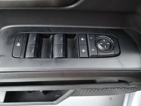Used 2025 Toyota Tacoma TRD Sport RWD image 11