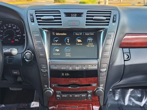 Used 2008 Lexus LS 460 image 40
