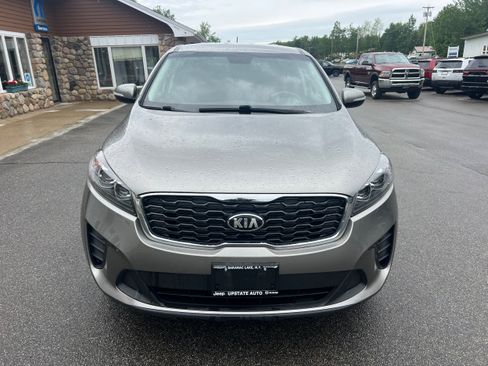 Used 2019 Kia Sorento AWD image 2