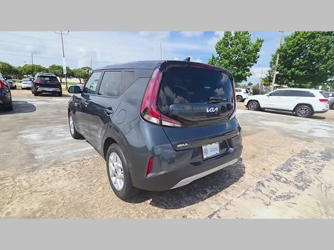 Used 2025 Kia Soul LX w/ LX Technology Package FWD image 43