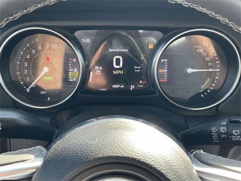 Used 2023 Jeep Wrangler Unlimited Sahara image 30