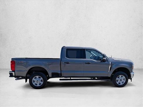 Used 2025 Ford F350 XLT AWD/4WD image 4