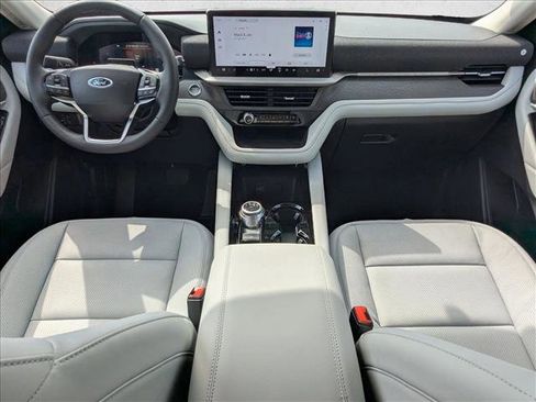 New 2026 Ford Explorer Platinum w/ LUX Leather Package AWD/4WD image 14
