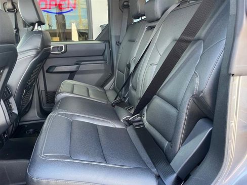 Used 2025 Ford Bronco Big Bend w/ Black Diamond Package image 20