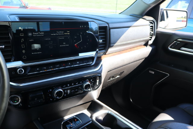 Used 2024 GMC Sierra 1500 SLT w/ SLT Premium Plus Package AWD/4WD image 23
