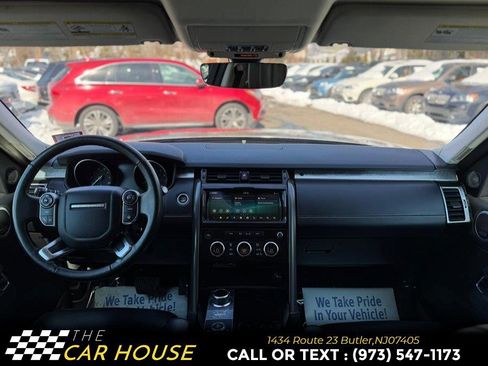 Used 2017 Land Rover Discovery First Edition image 26