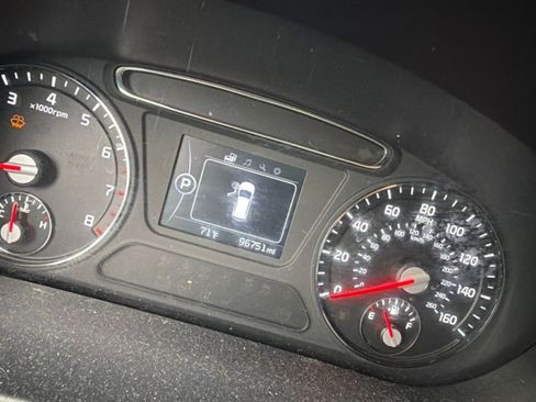 Used 2016 Kia Sorento FWD image 16